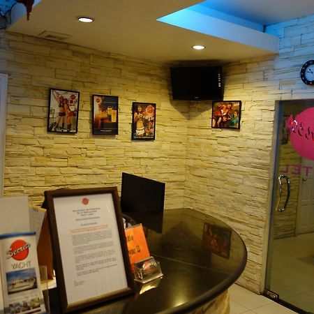 Secrets Hotel Pattaya Esterno foto