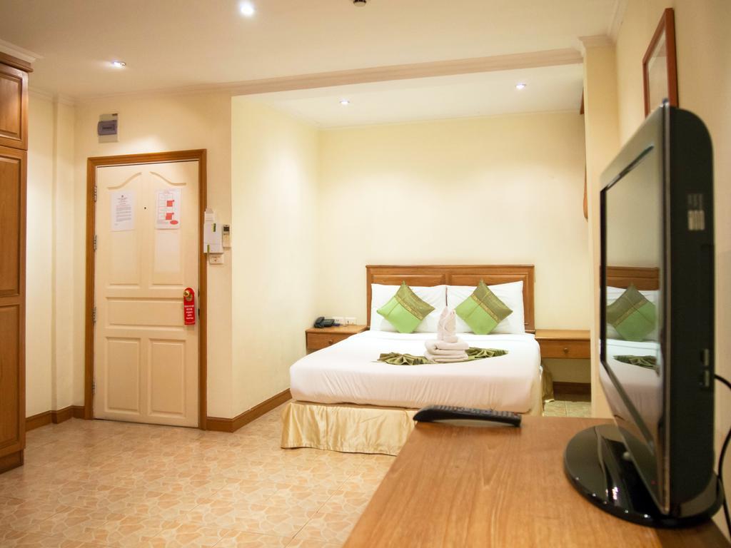Secrets Hotel Pattaya Esterno foto
